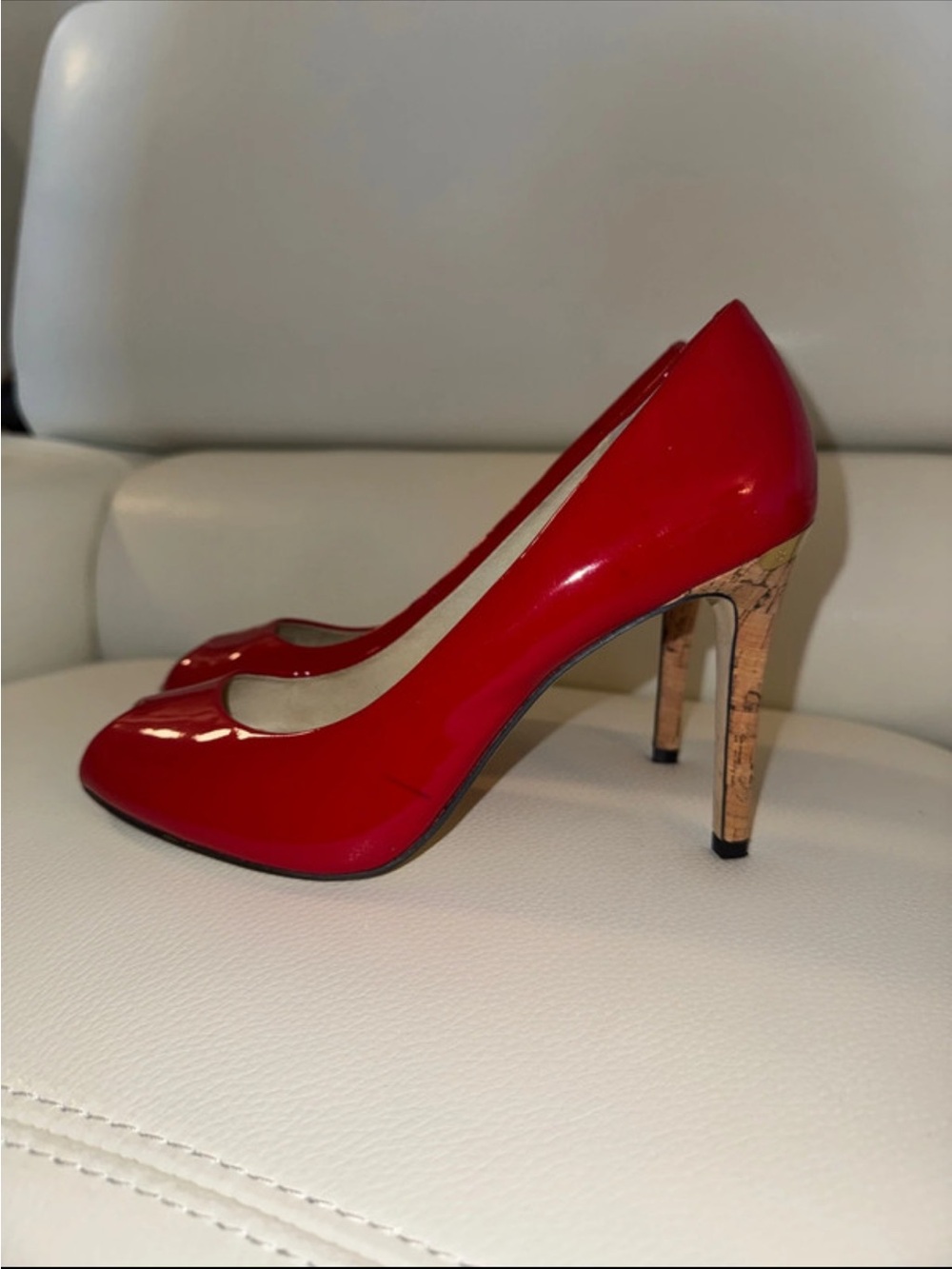 MICHAEL KORS RED PATENT HIGH HEEL PUMPS WITH CORK STACKED HEEL